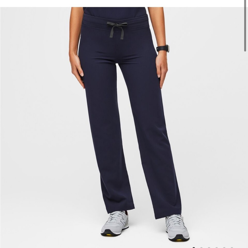 FIGS Livingston Basic Scrub Pant — navy blue